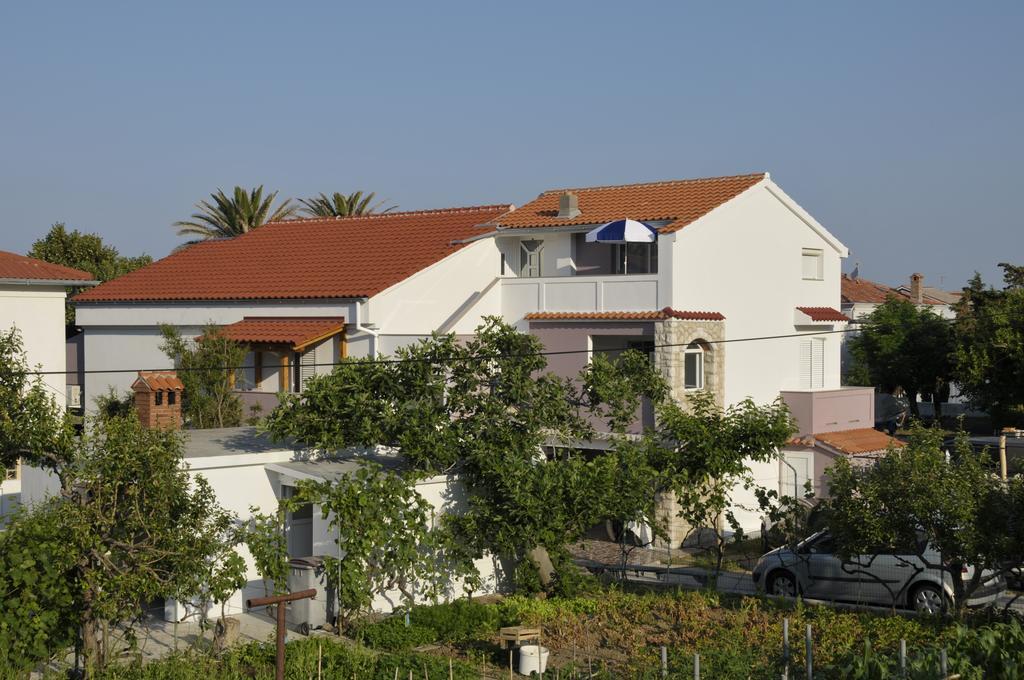 Apartments Nautica Barbat na Rabu Ruang foto