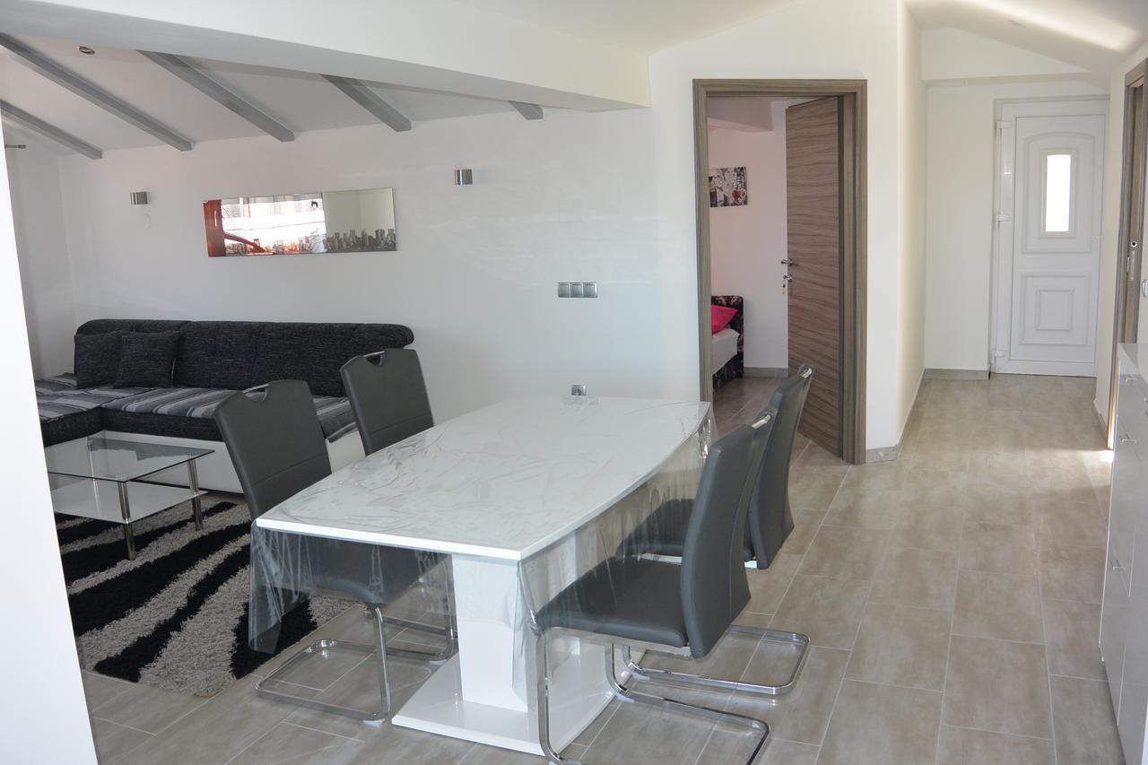 Apartments Nautica Barbat na Rabu Bagian luar foto
