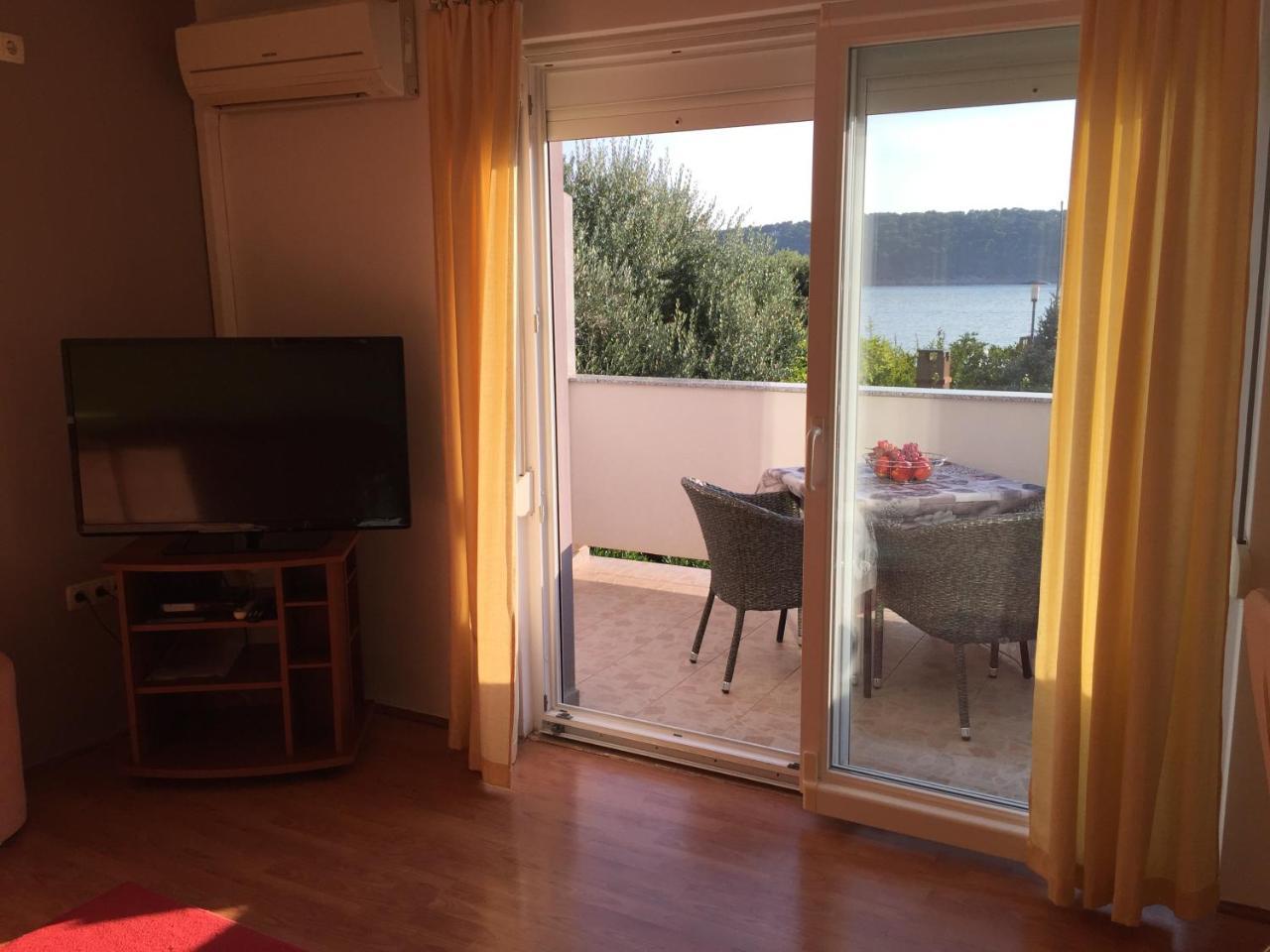 Apartments Nautica Barbat na Rabu Bagian luar foto