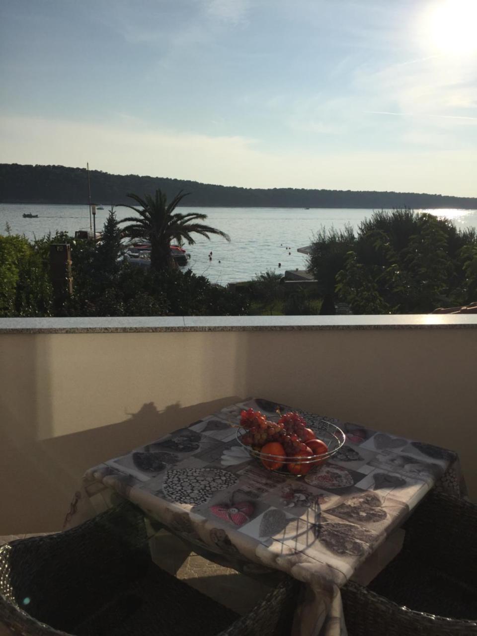 Apartments Nautica Barbat na Rabu Bagian luar foto
